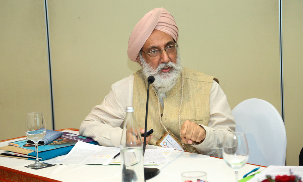 Mr Ravi Duggal, Independent researcher and health activist